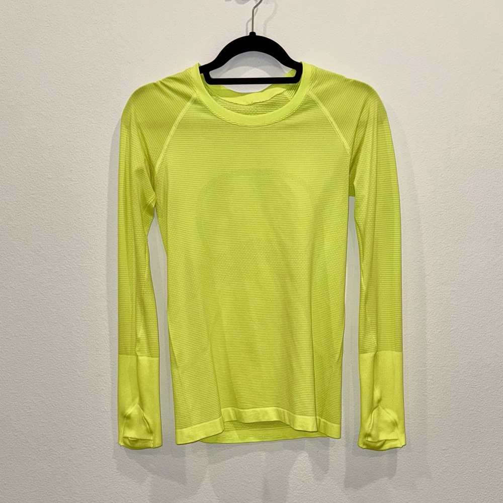 Lululemon Swiftly Tech Long-Sleeve Shirt size 6